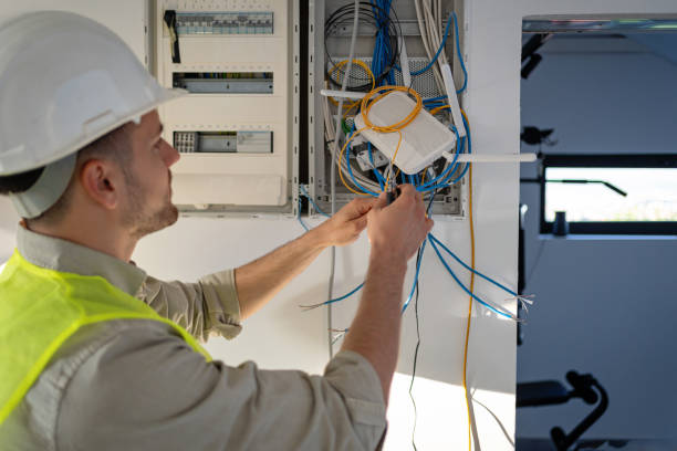 Best Electrical Contractors for Businesses  in Centralia, WA