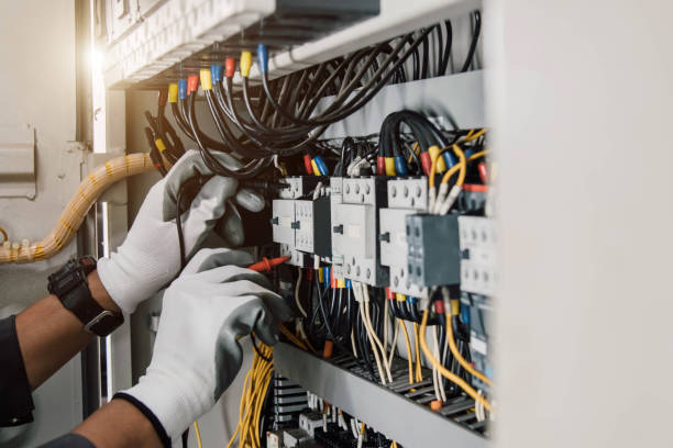 Best Circuit Breaker Repair  in Centralia, WA